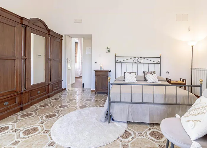 بيت للعطل Historic Among Olive Groves Near The Sea