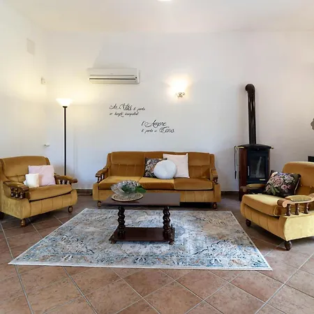 Ferienhaus Historic Among Olive Groves Near The Sea *