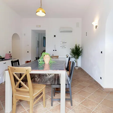 Historic Among Olive Groves Near The Sea Ferienhaus *