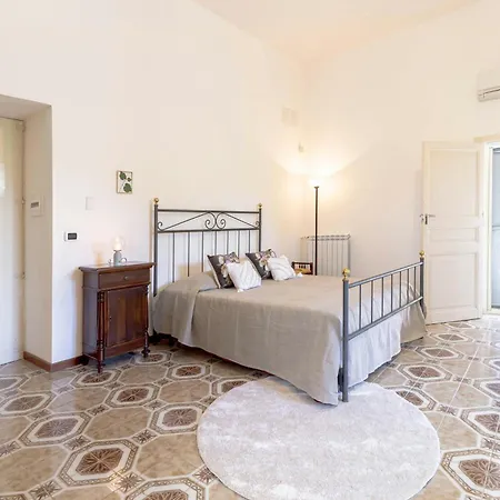 Ferienhaus Historic Among Olive Groves Near The Sea Roccella Ionica